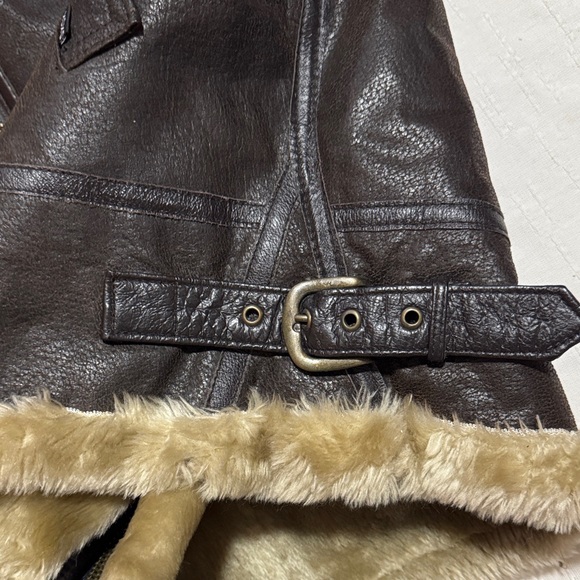 XOXO Brown & tan vintage jacket with faux fur lining - Picture 3 of 10